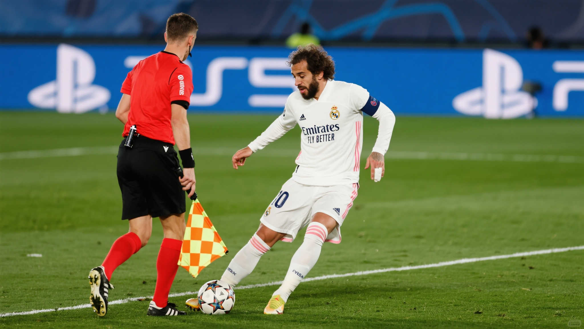 皇马自2021年初首次在开场10分钟内遭遇红牌罚下